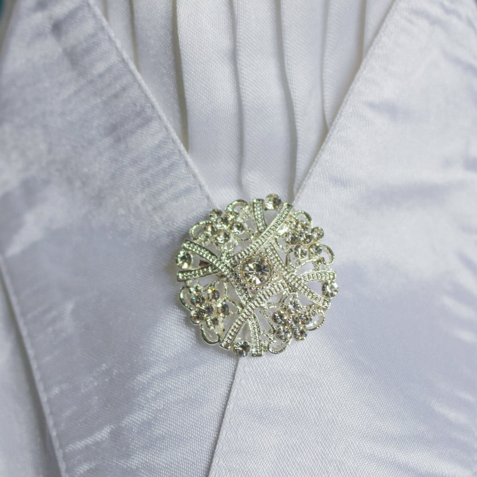 QJ Stock With Pin | Silver Flower